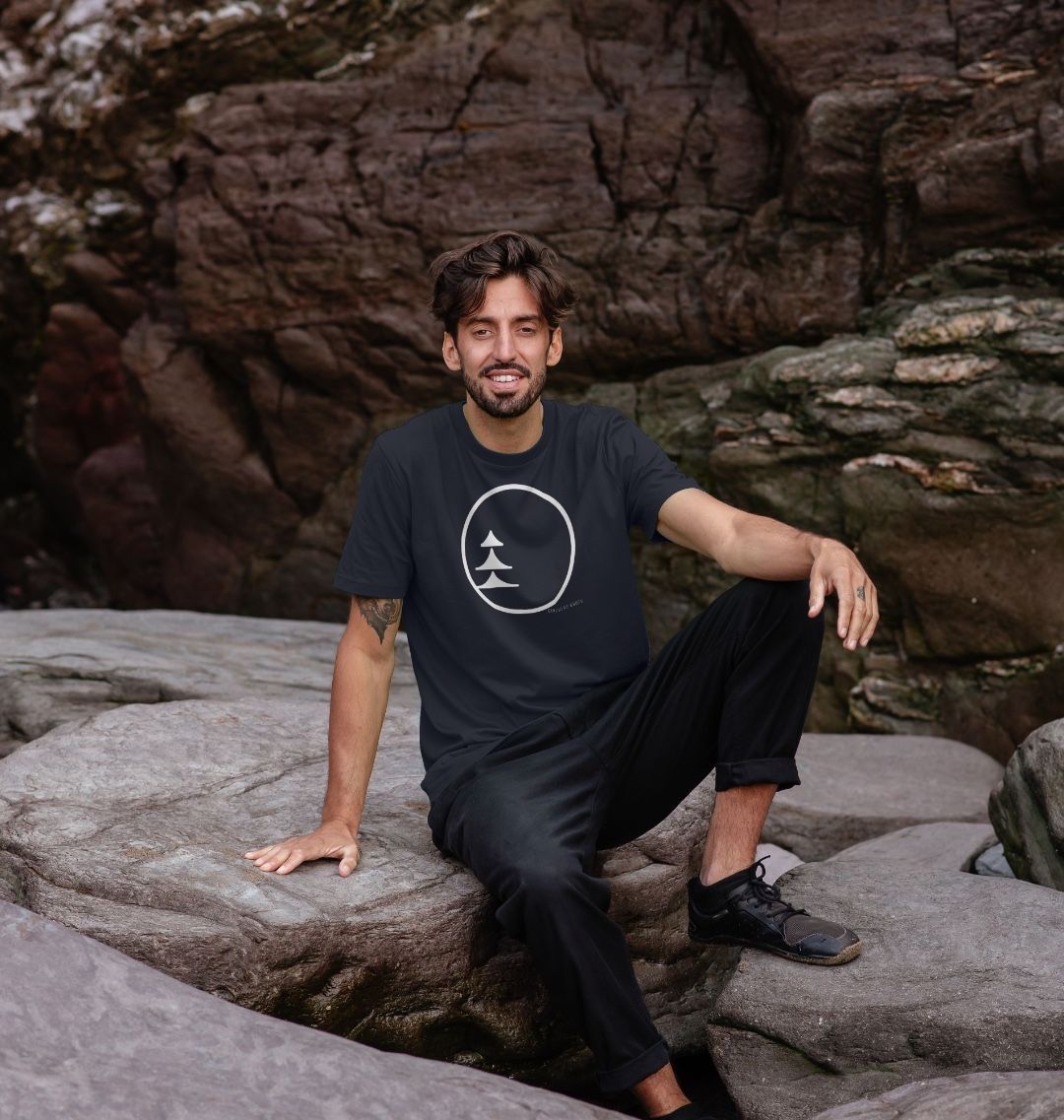 Circular Basics - white logo organic cotton t-shirt